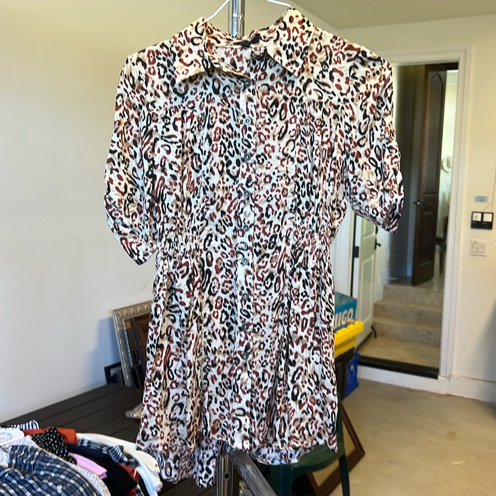 Animal print blouse. Size large.